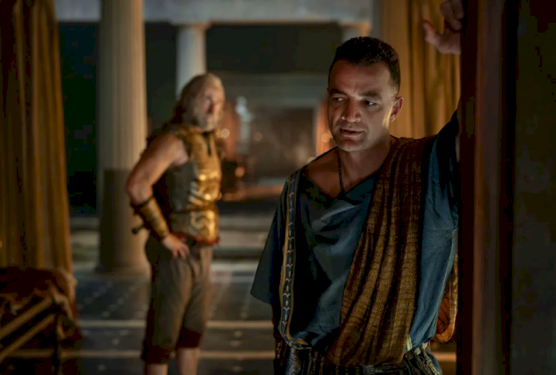 Phim Spartacus: Gia Tộc Ashur (House of Ashur) tập 4: Bữa tiệc của dối trá và lưỡi dao kề cổ
