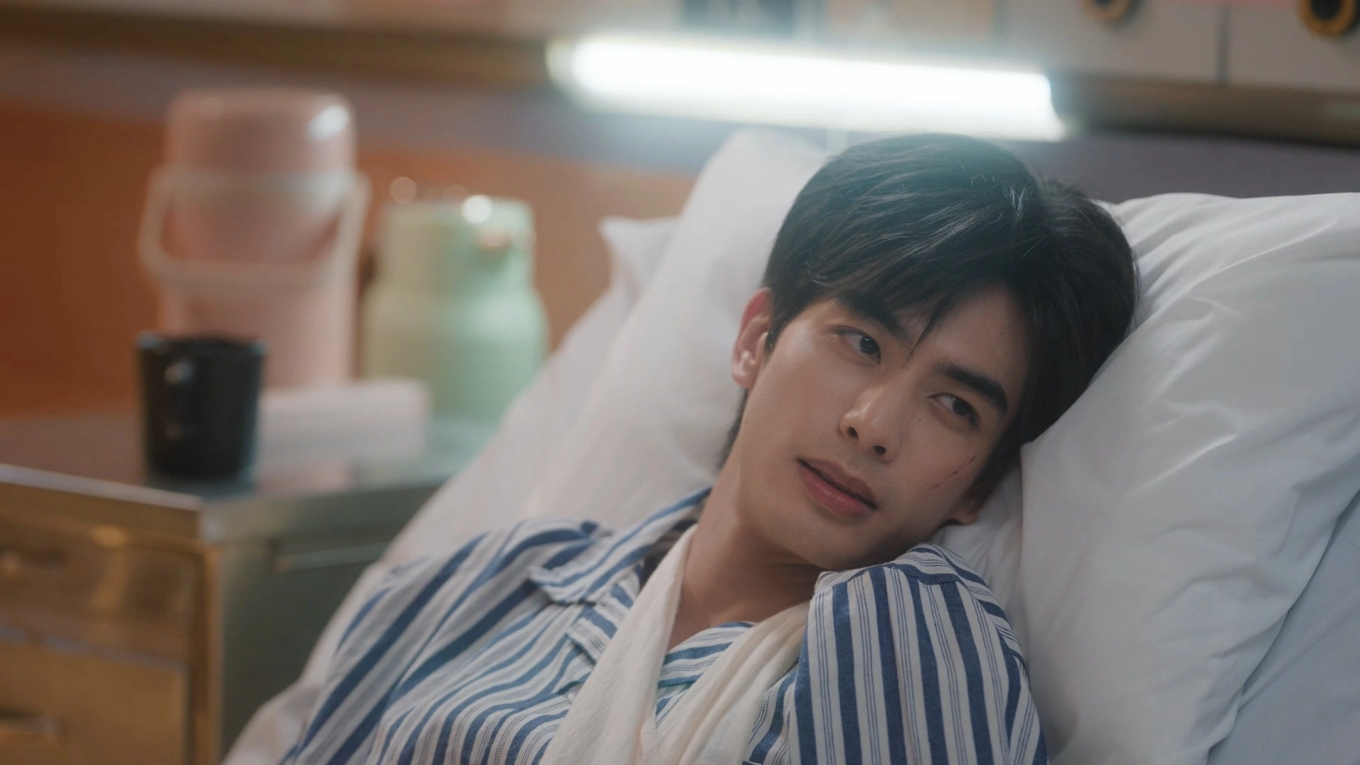 Review Chó Hoang Và Xương (Love For You) tập 27–28: Trần Dị đưa Miêu Tĩnh về quê an táng mẹ