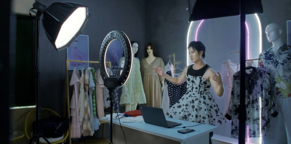 Phim Gia đình trái dấu tập 12: Gắn kết và Chia sẻ Gánh nặng